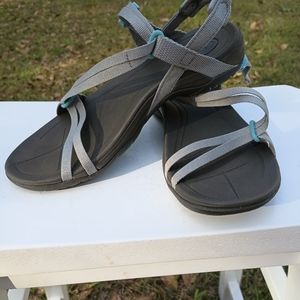 Teva Women's Sirra Sandals 7 hiking outdoor sandal